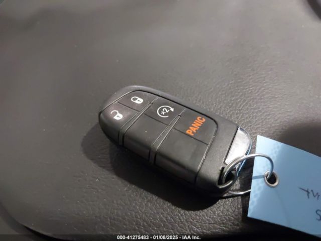 ZACNJDD15NPN81149 Jeep Renegade Limited 4x4