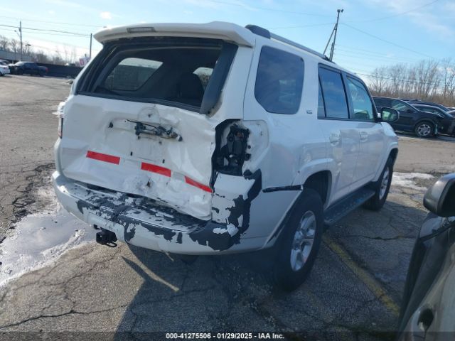 JTEBU5JR5K5734027 Toyota 4RUNNER SR5