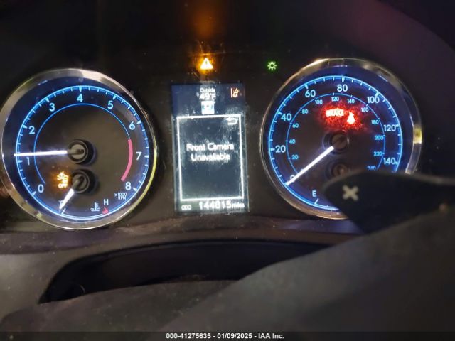 2T1BURHE3HC755579 Toyota COROLLA SE