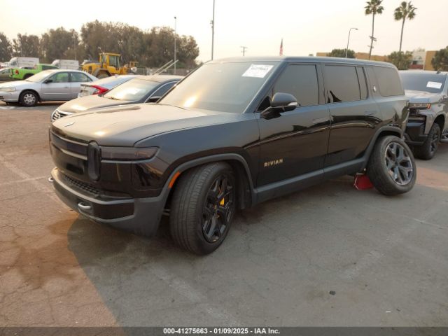 2023 RIVIAN R1S 7PDSGABA4PN028793 Photo 1