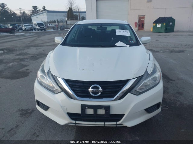 1N4AL3AP8HN363028 Nissan Altima 2.5 S