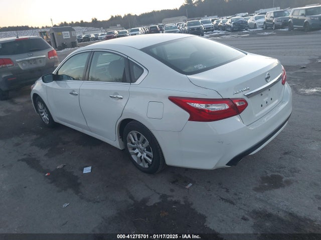 1N4AL3AP8HN363028 Nissan Altima 2.5 S