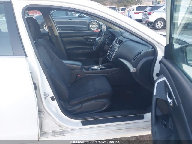 1N4AL3AP8HN363028 Nissan Altima 2.5 S