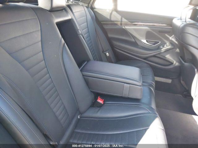 WDDUG8CB7FA136854 Mercedes-Benz S 550