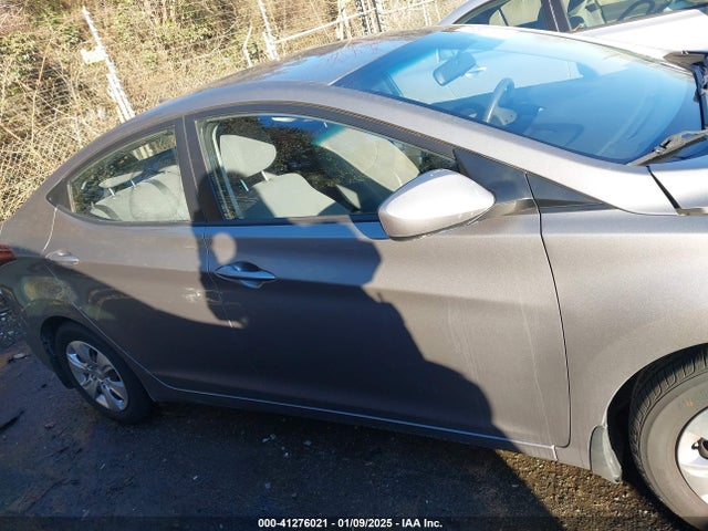 KMHDH4AE6GU512758 Hyundai ELANTRA SE