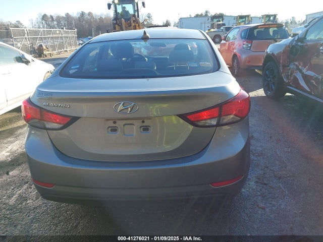 KMHDH4AE6GU512758 Hyundai ELANTRA SE