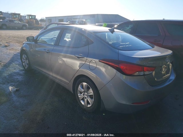 KMHDH4AE6GU512758 Hyundai ELANTRA SE