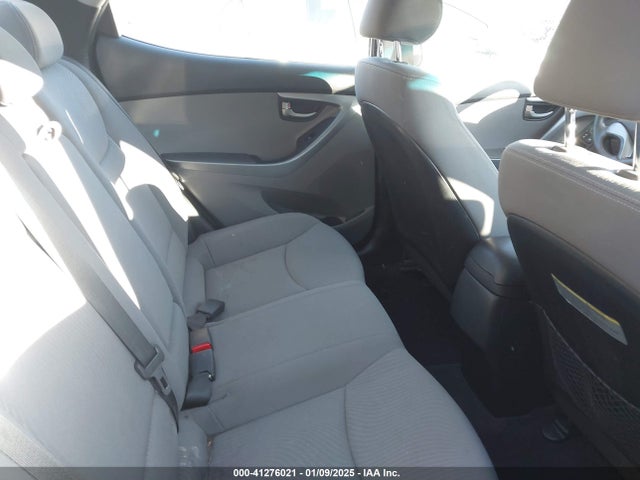 KMHDH4AE6GU512758 Hyundai ELANTRA SE