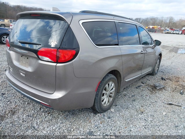 Chrysler Pacifica Touring-l 2017 2C4RC1BG7HR734408 Image 4