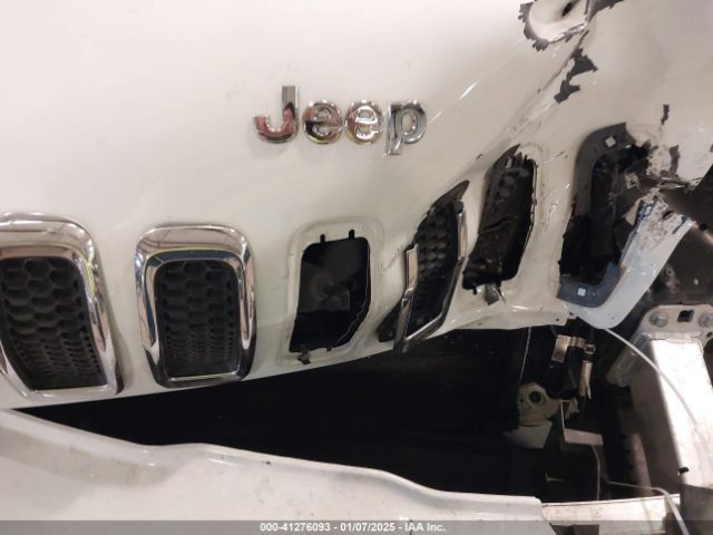 1C4PJLCS7HW549570 Jeep Cherokee Latitude Fwd