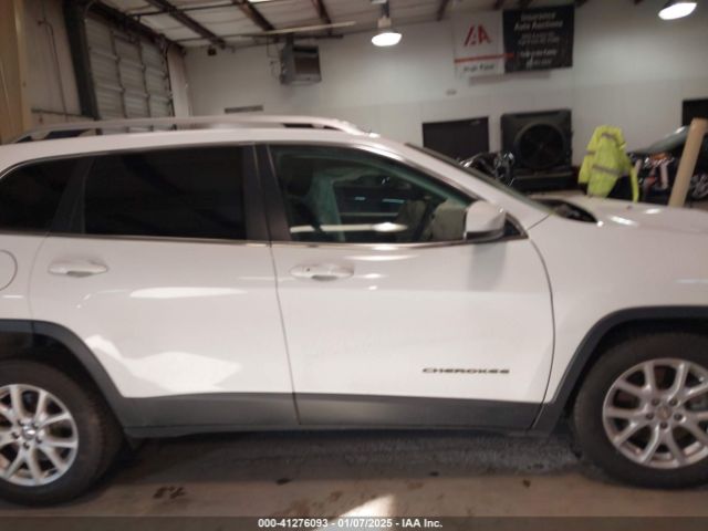 1C4PJLCS7HW549570 Jeep Cherokee Latitude Fwd