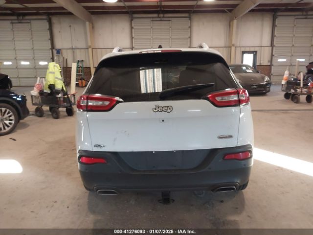 1C4PJLCS7HW549570 Jeep Cherokee Latitude Fwd