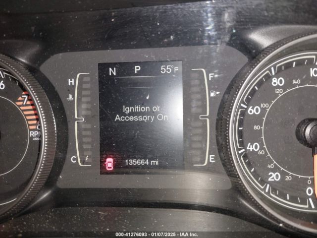 1C4PJLCS7HW549570 Jeep Cherokee Latitude Fwd