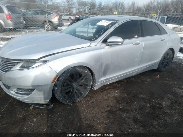 Lincoln MKZ 2014 3LN6L2GK4ER820931 Image 2