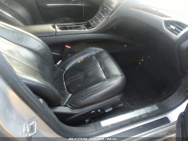 Lincoln MKZ 2014 3LN6L2GK4ER820931 Image 5