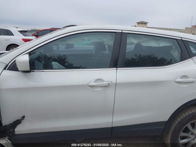 JN1BJ1AV9MW313754 Nissan Rogue Sport S Fwd Xtronic Cvt