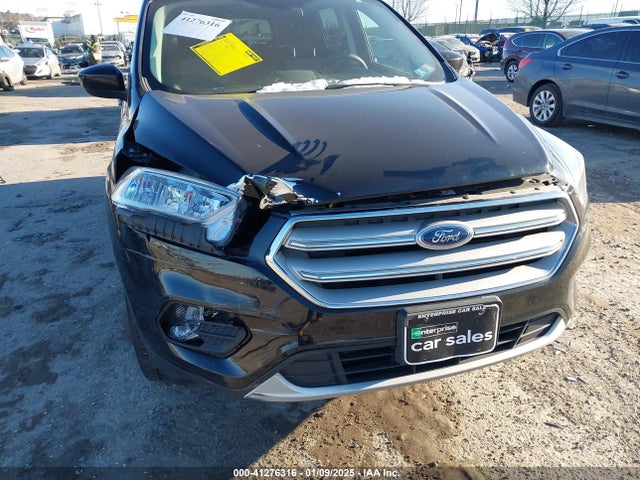 Ford ESCAPE SE 2019 1FMCU9GD0KUC54569 Image 5