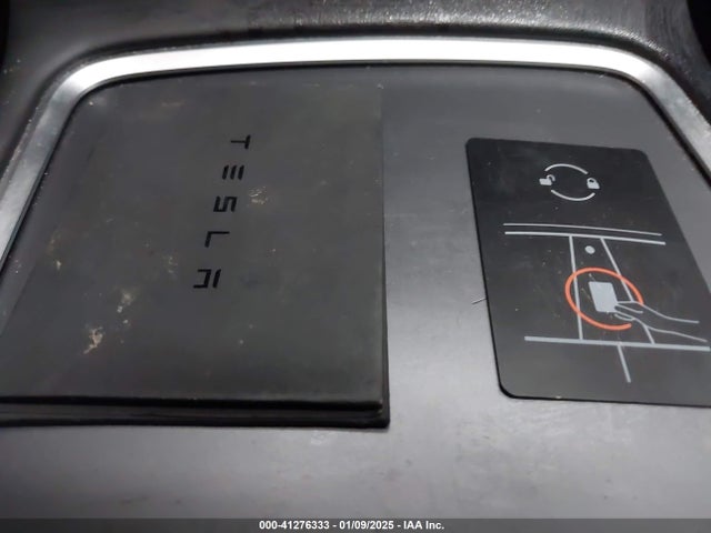 2023 TESLA MODEL 3 5YJ3E1EA2PF664463 Photo 10