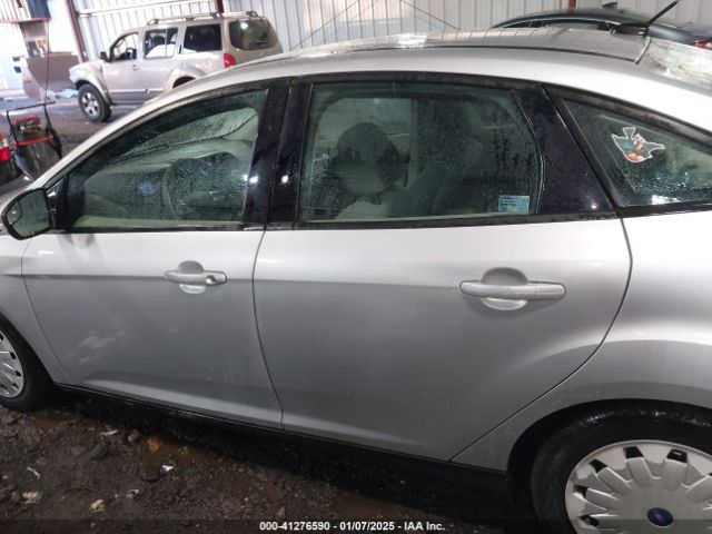 1FADP3F22EL369252 Ford FOCUS SE