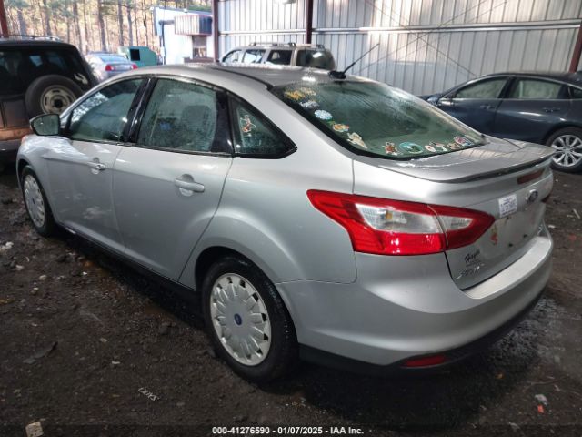 1FADP3F22EL369252 Ford FOCUS SE