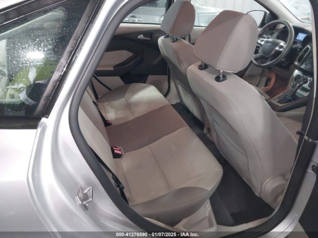 1FADP3F22EL369252 Ford FOCUS SE