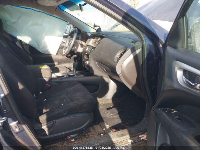 5N1AR2MN6GC606466 Nissan Pathfinder S