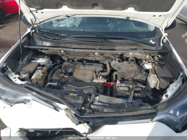 JTMBFREV9JJ254463 Toyota RAV4 LE