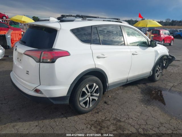 JTMBFREV9JJ254463 Toyota RAV4 LE