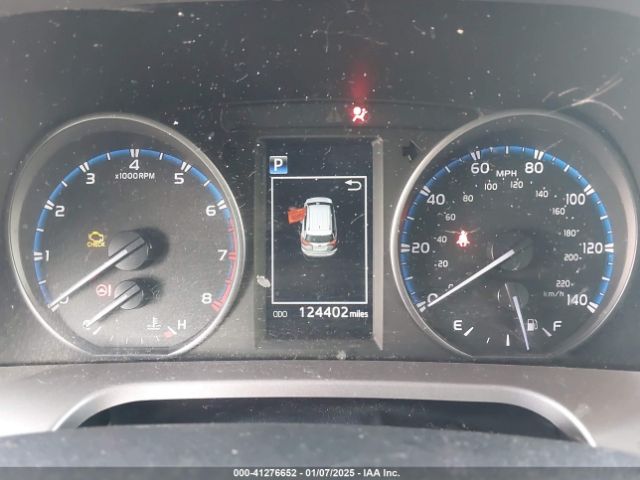 JTMBFREV9JJ254463 Toyota RAV4 LE