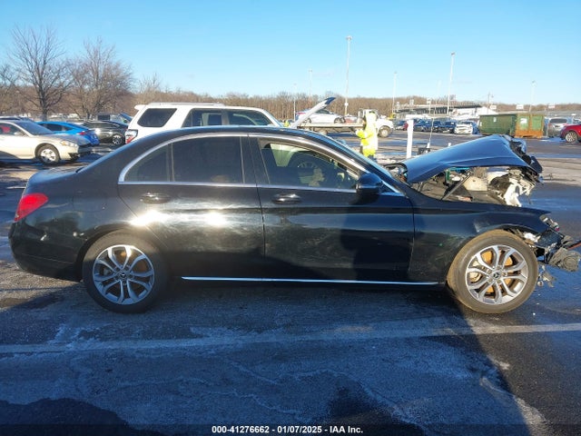 55SWF4JB8JU251768 Mercedes-Benz C 300