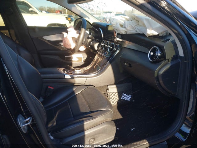 55SWF4JB8JU251768 Mercedes-Benz C 300