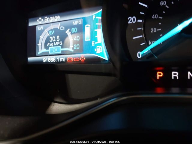 3FA6P0LU2JR230022 Ford Fusion Hybrid Se