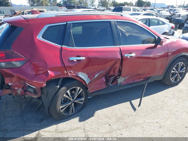 Nissan ROGUE SV 2019 5N1AT2MTXKC732449 Image 18