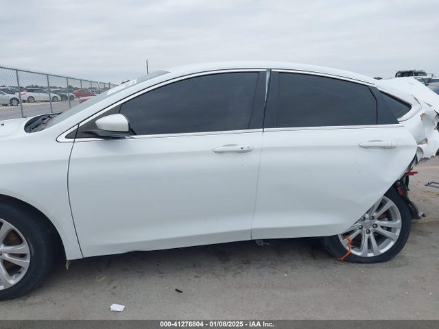 Chrysler 200 Limited 2015 1C3CCCAB4FN682015 Image 14