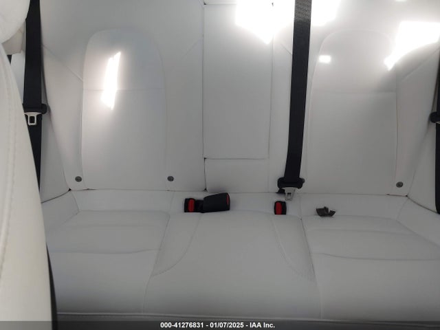 2023 TESLA MODEL 3 5YJ3E1EA4PF669373 Photo 7