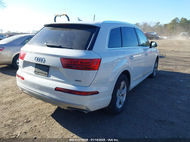 2018 AUDI Q7 WA1LHAF78JD031887 Photo 3