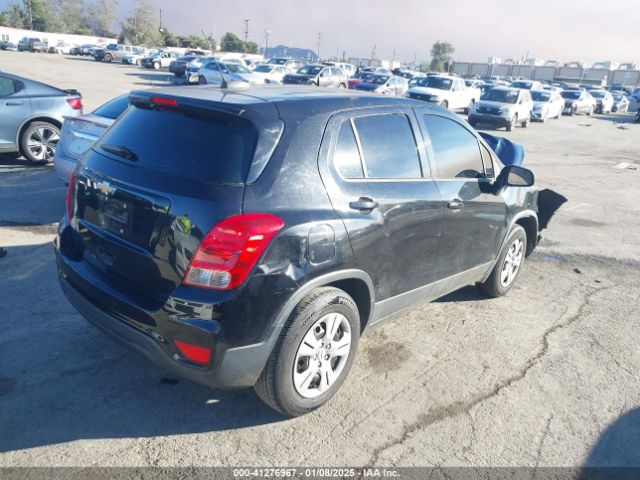 3GNCJKSB3HL281429 Chevrolet TRAX LS