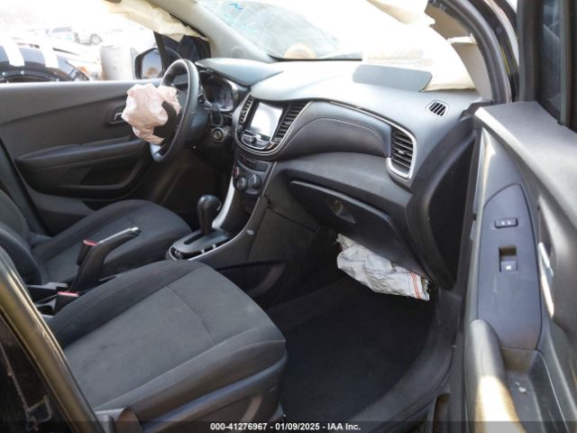 3GNCJKSB3HL281429 Chevrolet TRAX LS