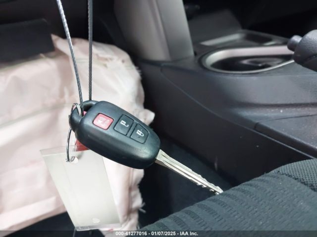 2T3ZFREV2HW380089 Toyota RAV4 LE