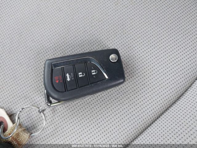 5YFEPMAE5MP208812 Toyota COROLLA LE