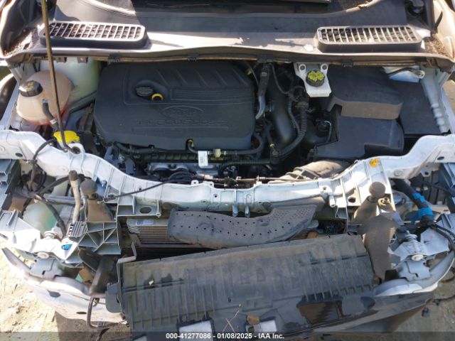 1FMCU9GD5JUA80237 Ford ESCAPE SE