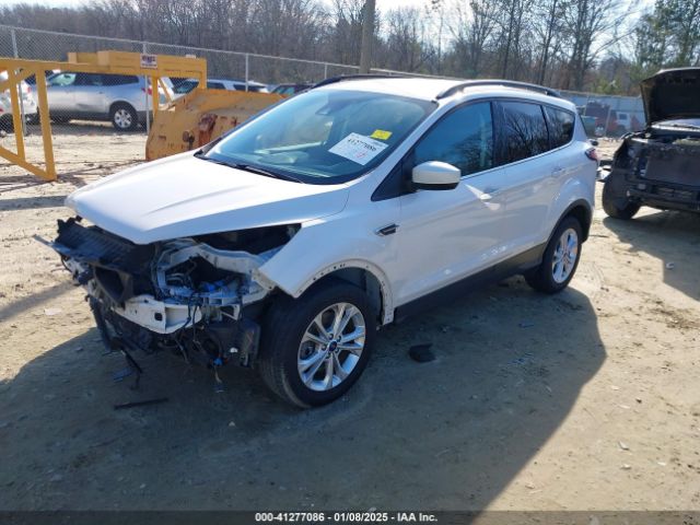 1FMCU9GD5JUA80237 Ford ESCAPE SE