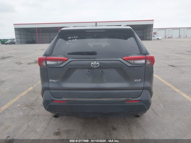 Toyota Rav4 Xle 2021 2T3W1RFV2MW112203 Image 17