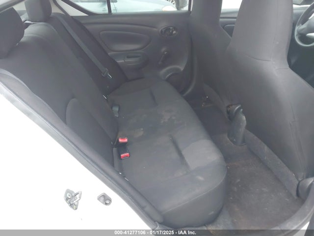 Nissan Versa 1.6 S 2015 3N1CN7AP6FL887668 Image 8