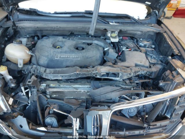 5LMCJ3D90HUL27256 Lincoln Mkc Reserve