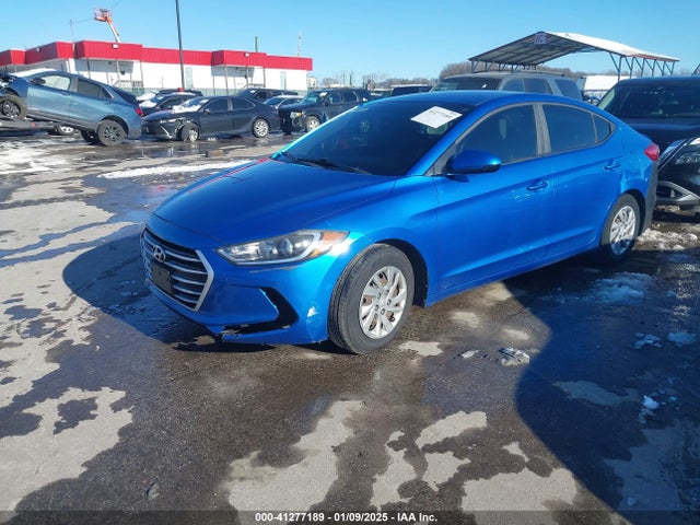 Hyundai ELANTRA SE 2017 KMHD74LF5HU123071 Image 2
