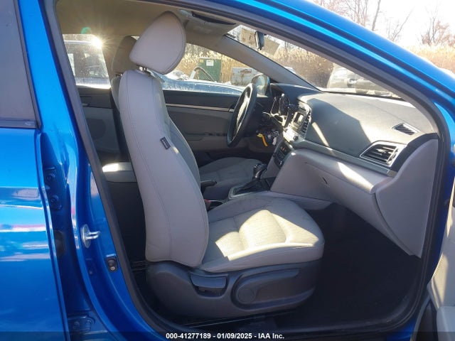 Hyundai ELANTRA SE 2017 KMHD74LF5HU123071 Image 5
