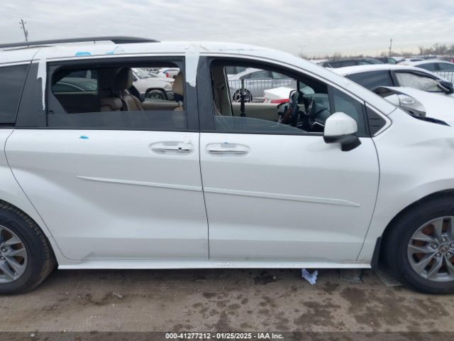 5TDYRKEC5NS086739 Toyota SIENNA XLE