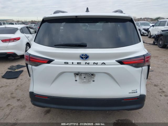 5TDYRKEC5NS086739 Toyota SIENNA XLE