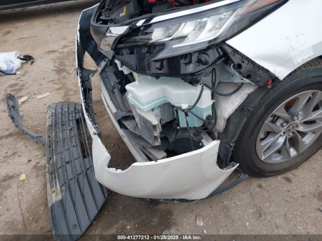 5TDYRKEC5NS086739 Toyota SIENNA XLE